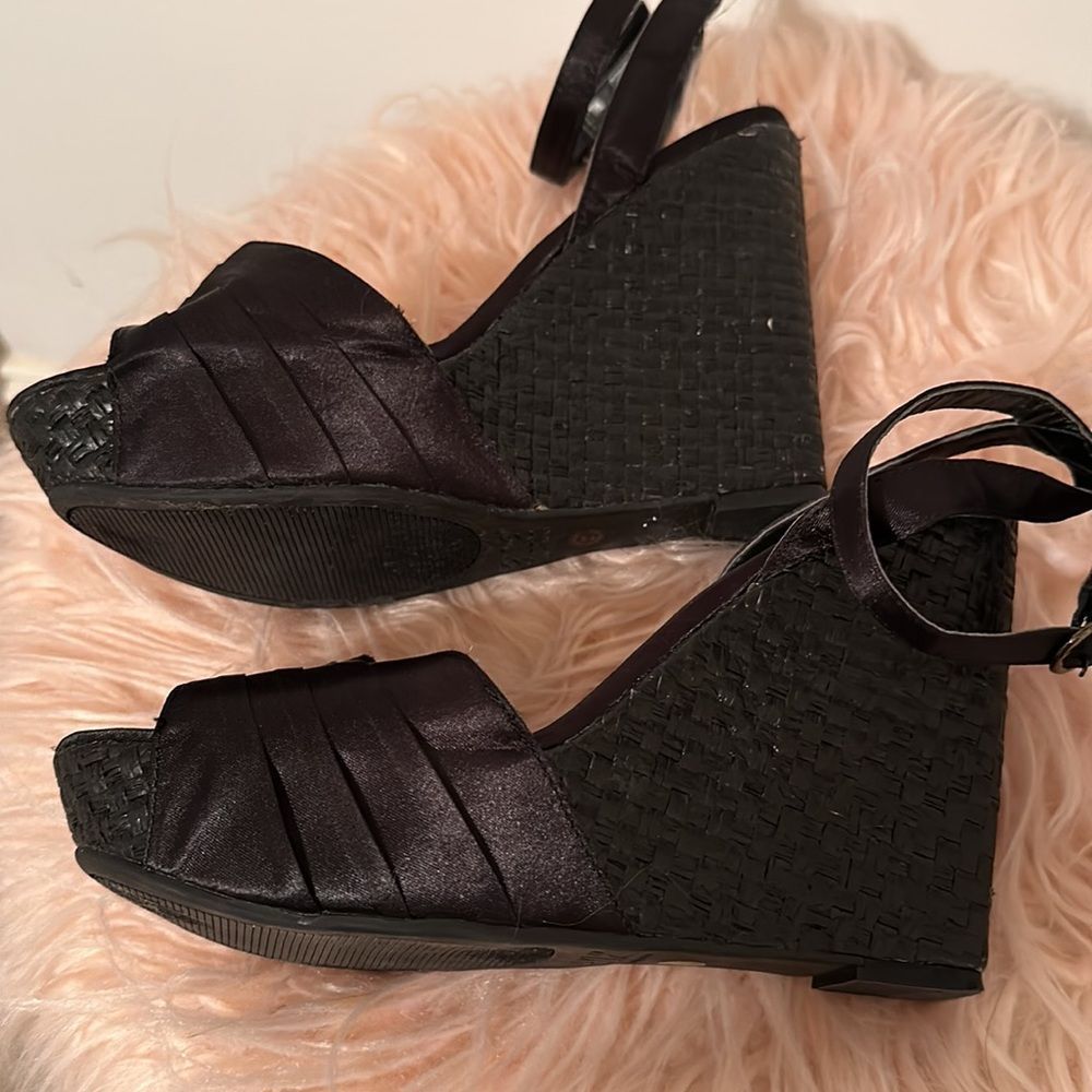 a.n.a. Heels‼️ - Picture 5 of 7